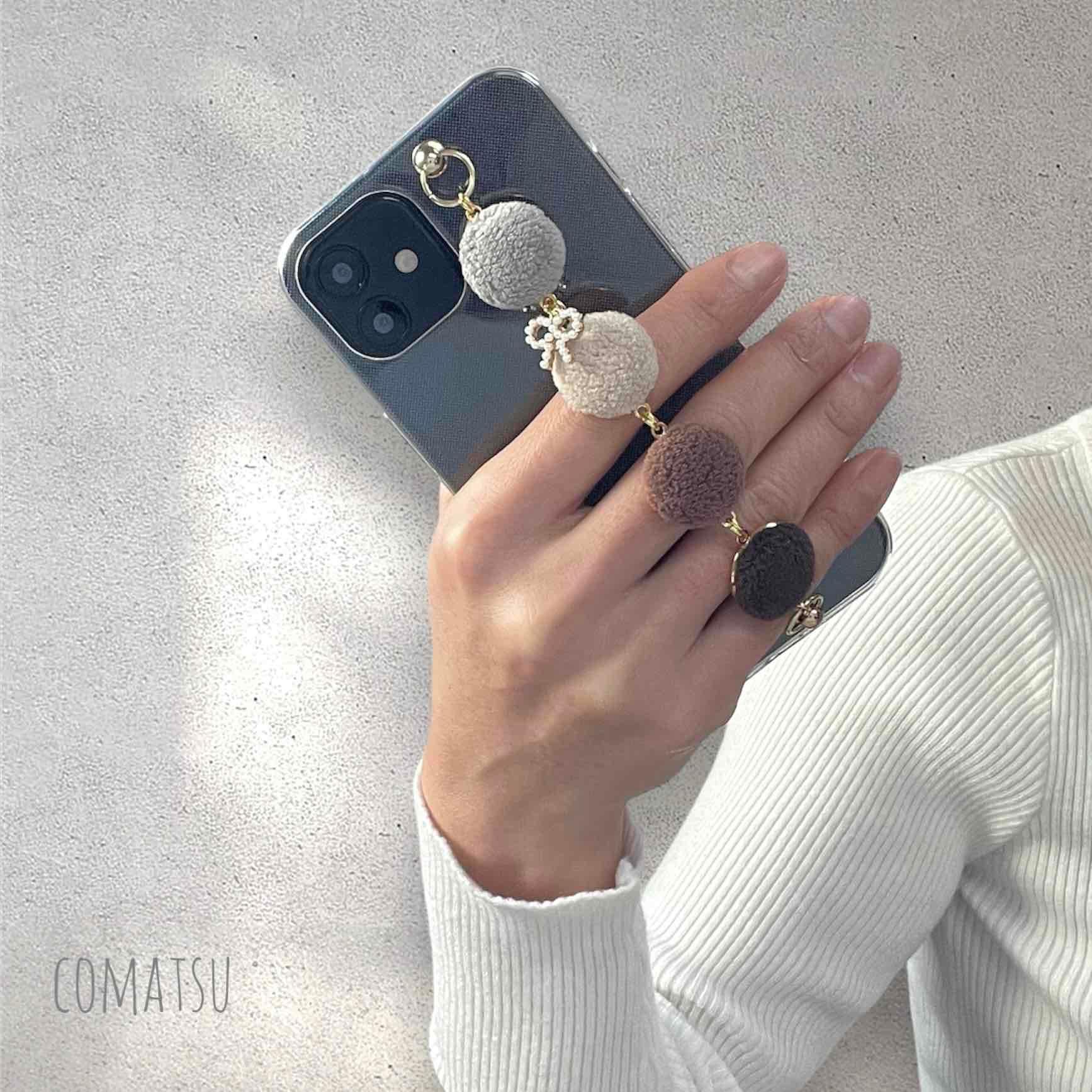 もこもこボア ハンドホルダースマホケース 落下防止ベルトストラップ付きスマホカバー | 6枚目